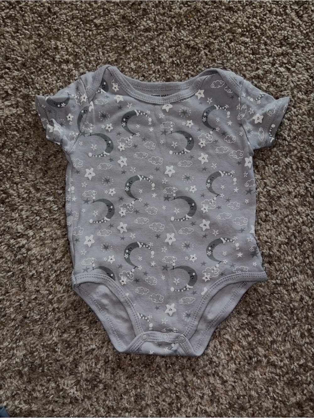Soft Gray Moon & Star Baby Bodysuit - Cozy Cotton One-Piece